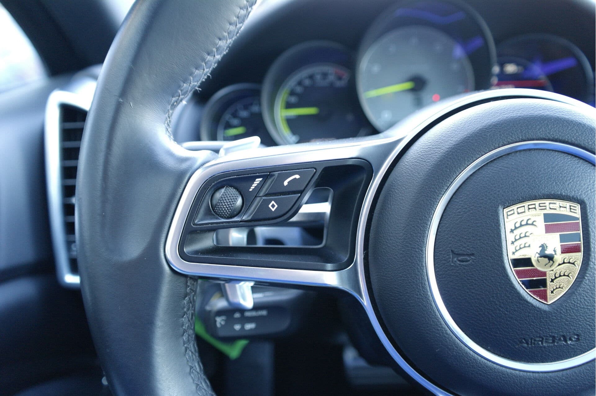 Porsche Cayenne 3.0 S E-Hybrid thumbnail 9