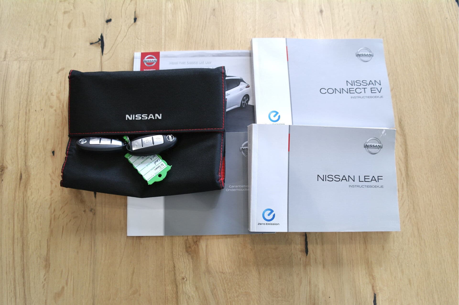 Nissan Leaf Tekna 40 kWh thumbnail 21