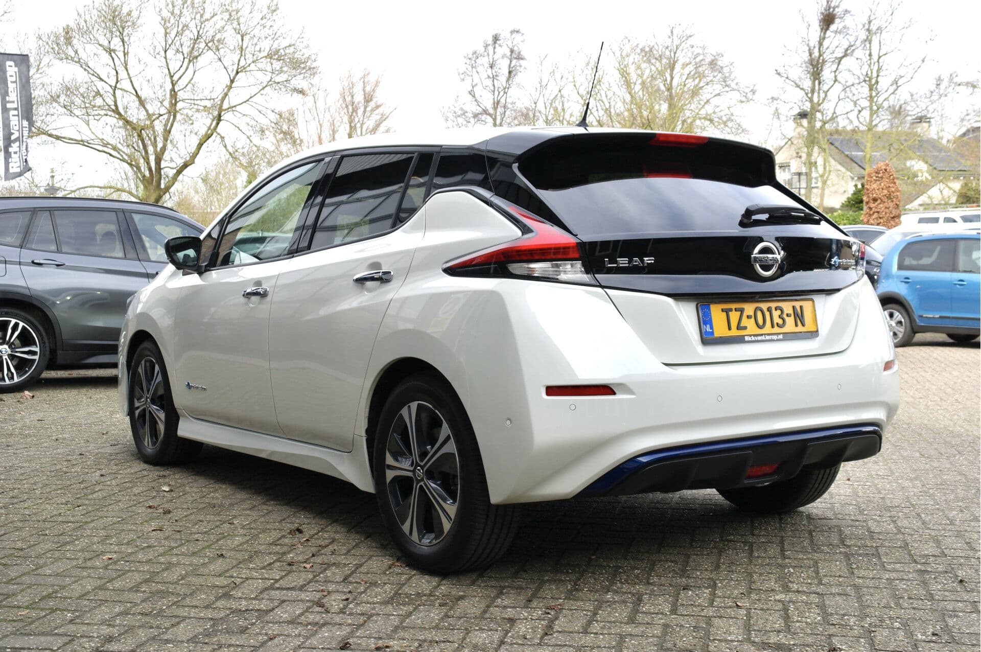 Nissan Leaf Tekna 40 kWh thumbnail 22