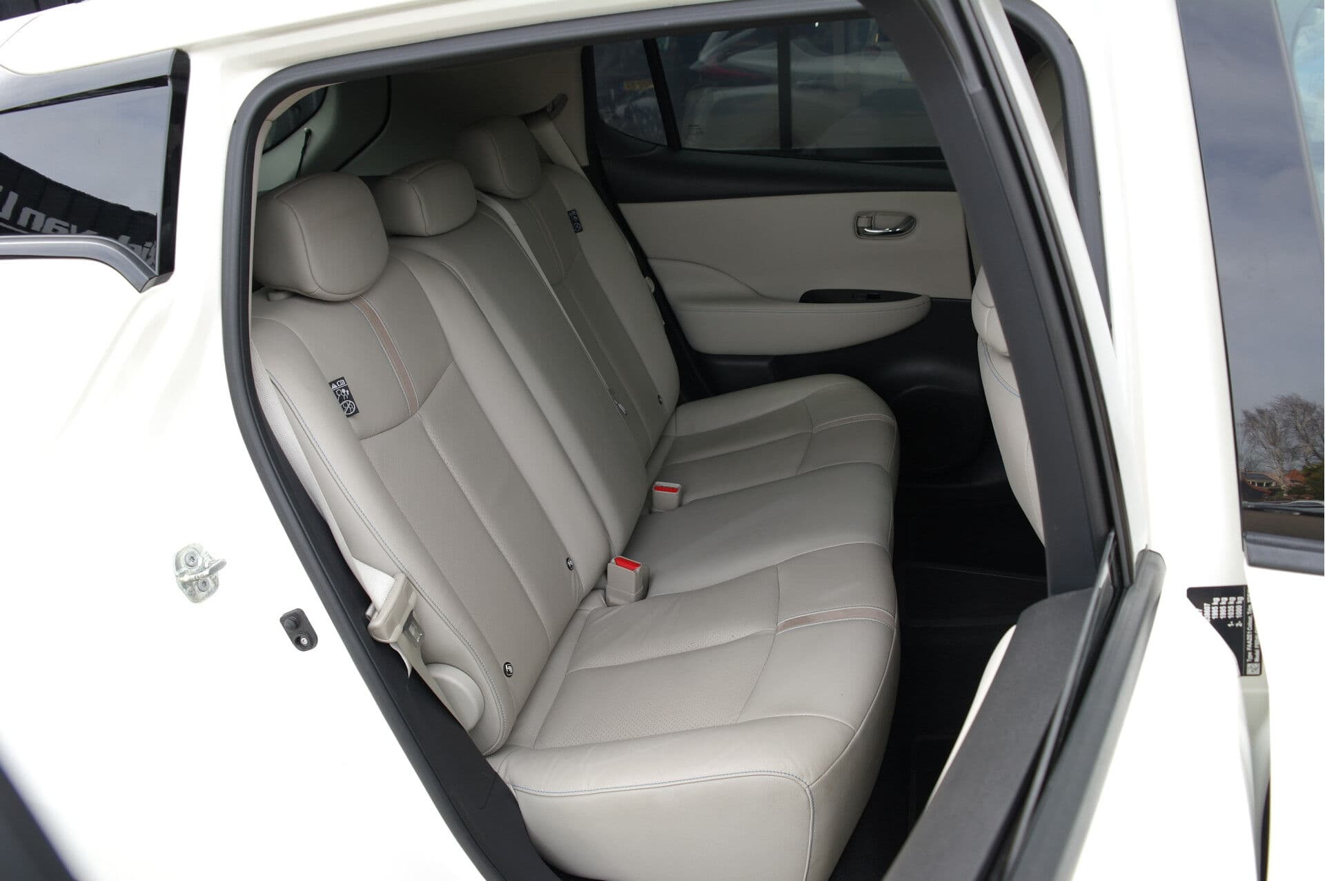 Nissan Leaf Tekna 40 kWh thumbnail 28