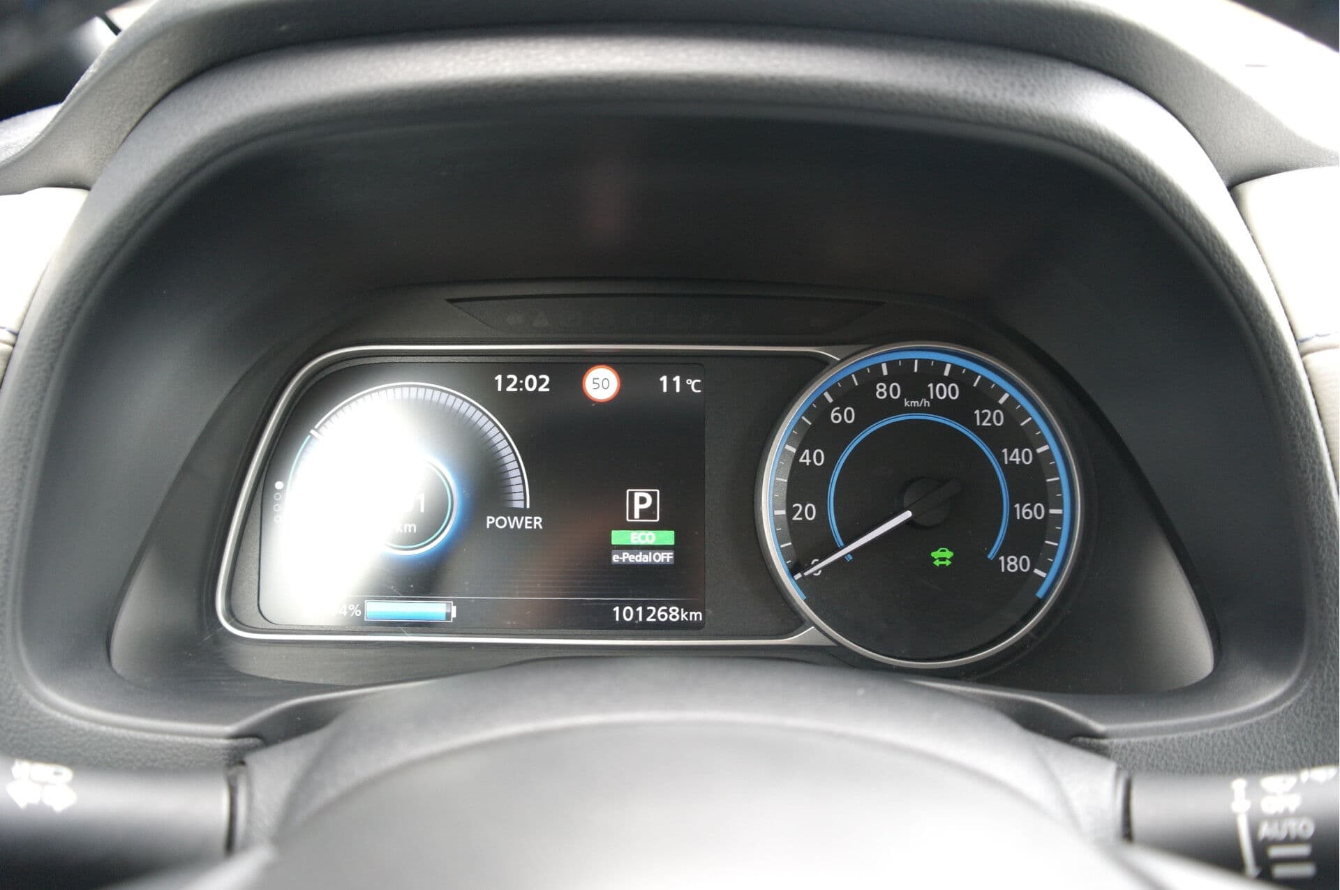 Nissan Leaf Tekna 40 kWh thumbnail 6