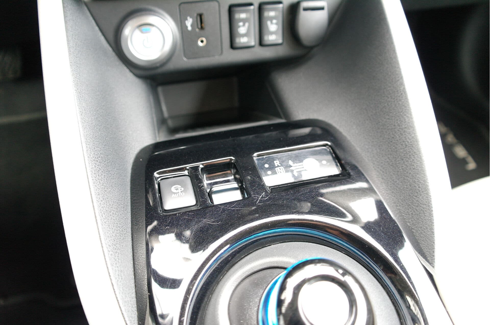 Nissan Leaf Tekna 40 kWh thumbnail 8