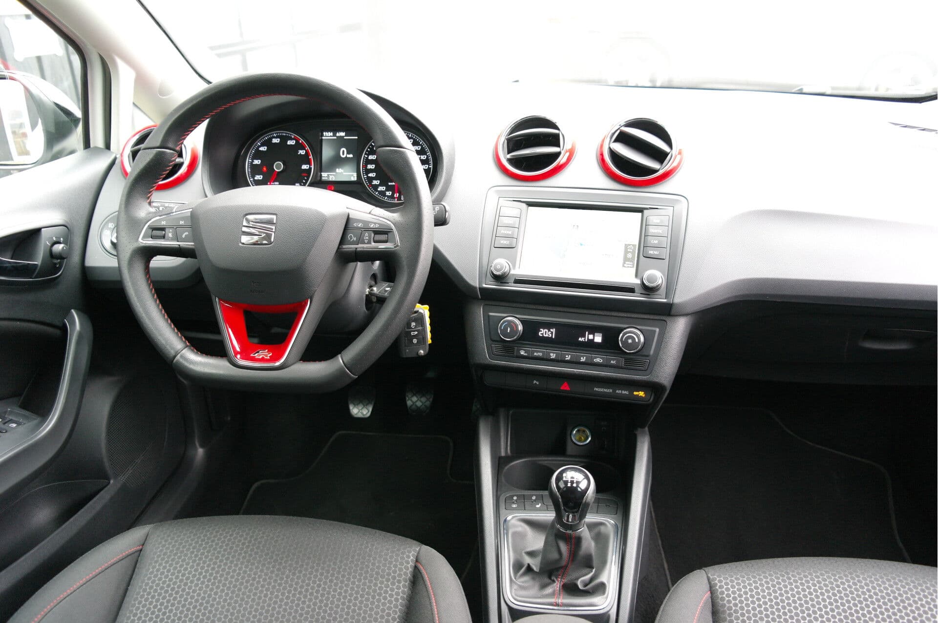 SEAT Ibiza 1.0 EcoTSI FR Connect thumbnail 6