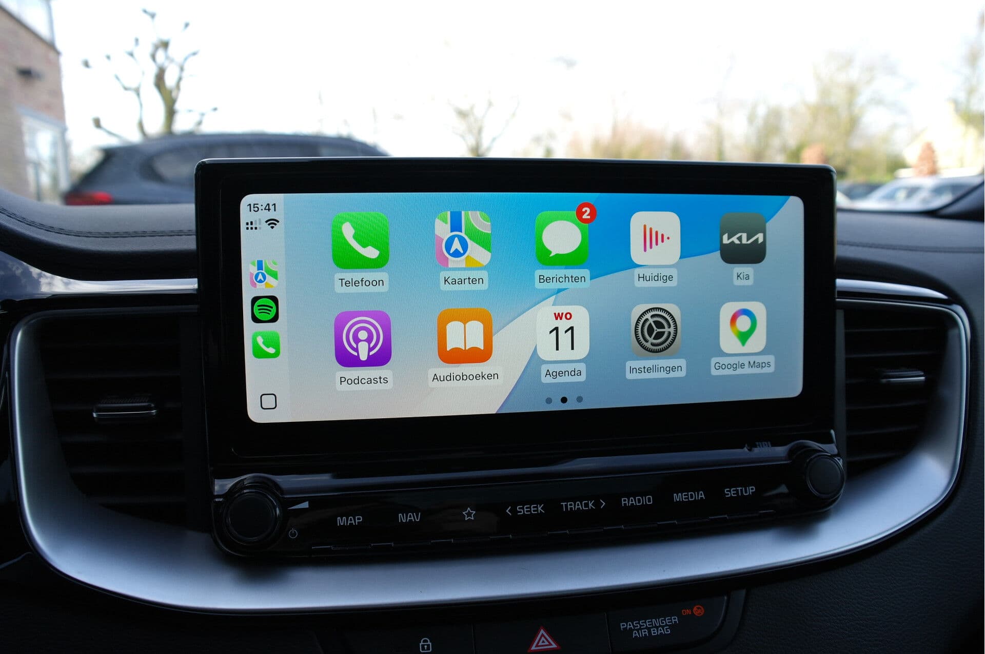 Kia ProCeed 1.6 T-GDi GT thumbnail 11