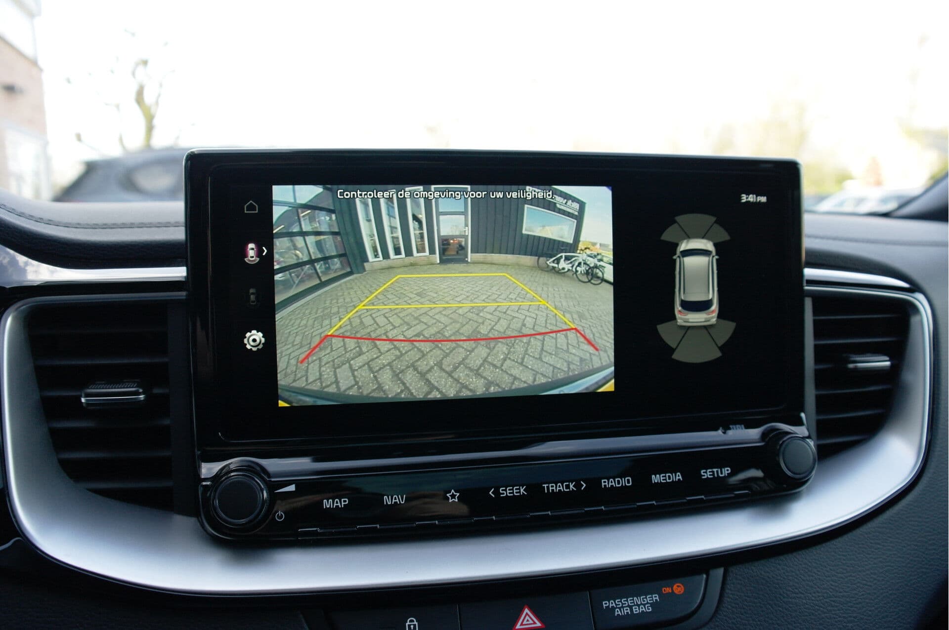 Kia ProCeed 1.6 T-GDi GT thumbnail 12