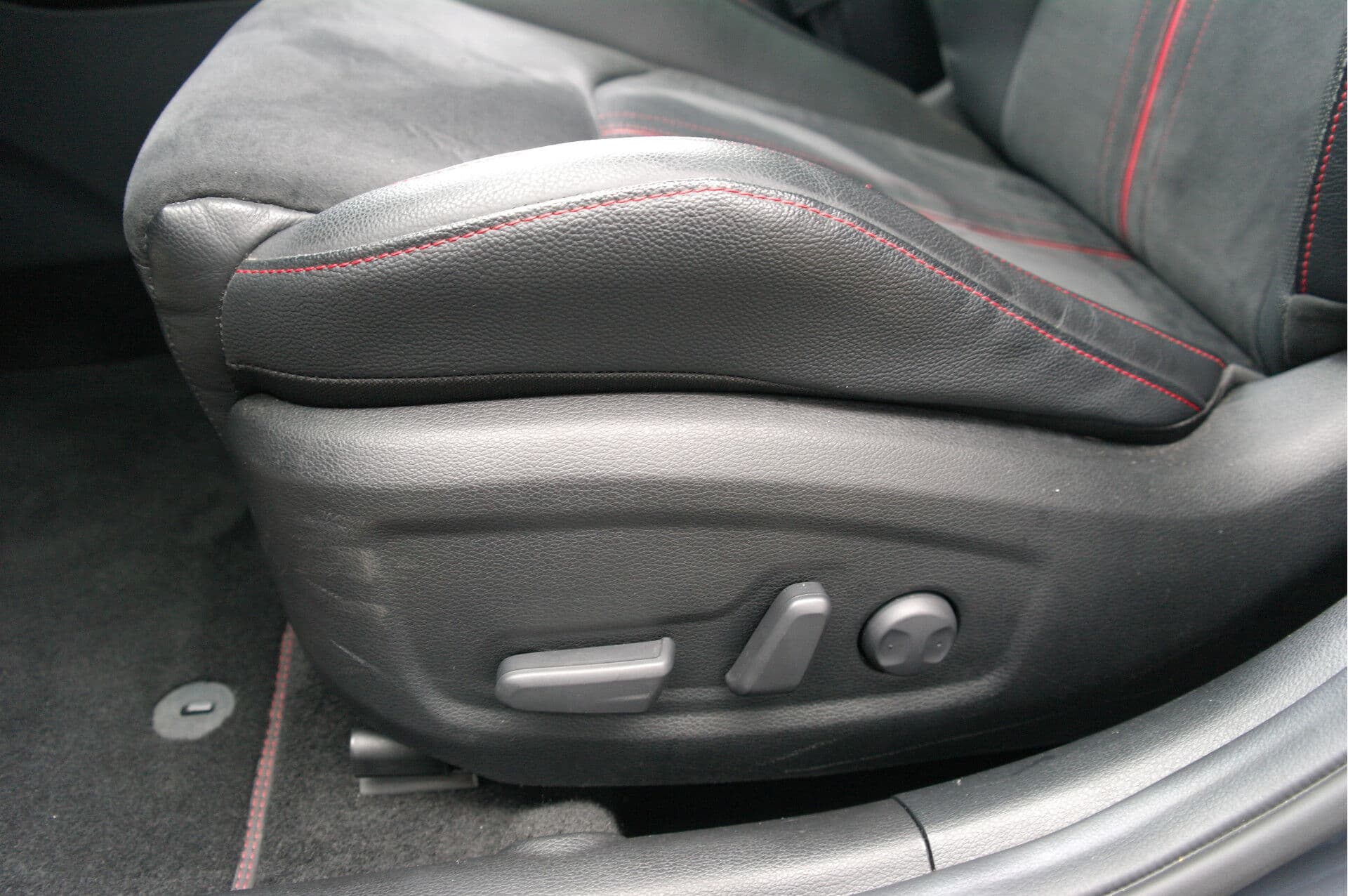 Kia ProCeed 1.6 T-GDi GT thumbnail 20