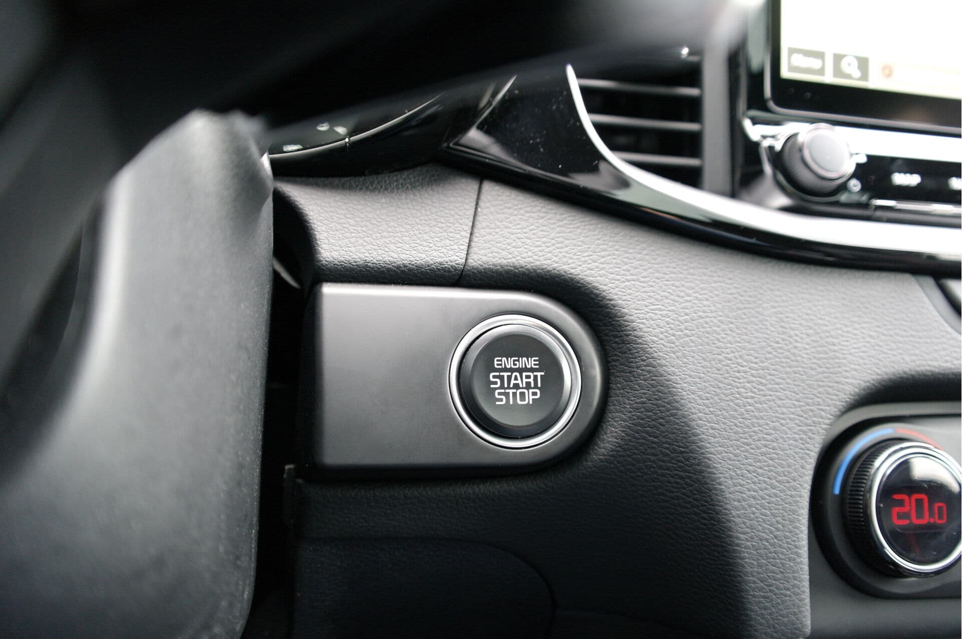 Kia ProCeed 1.6 T-GDi GT thumbnail 25