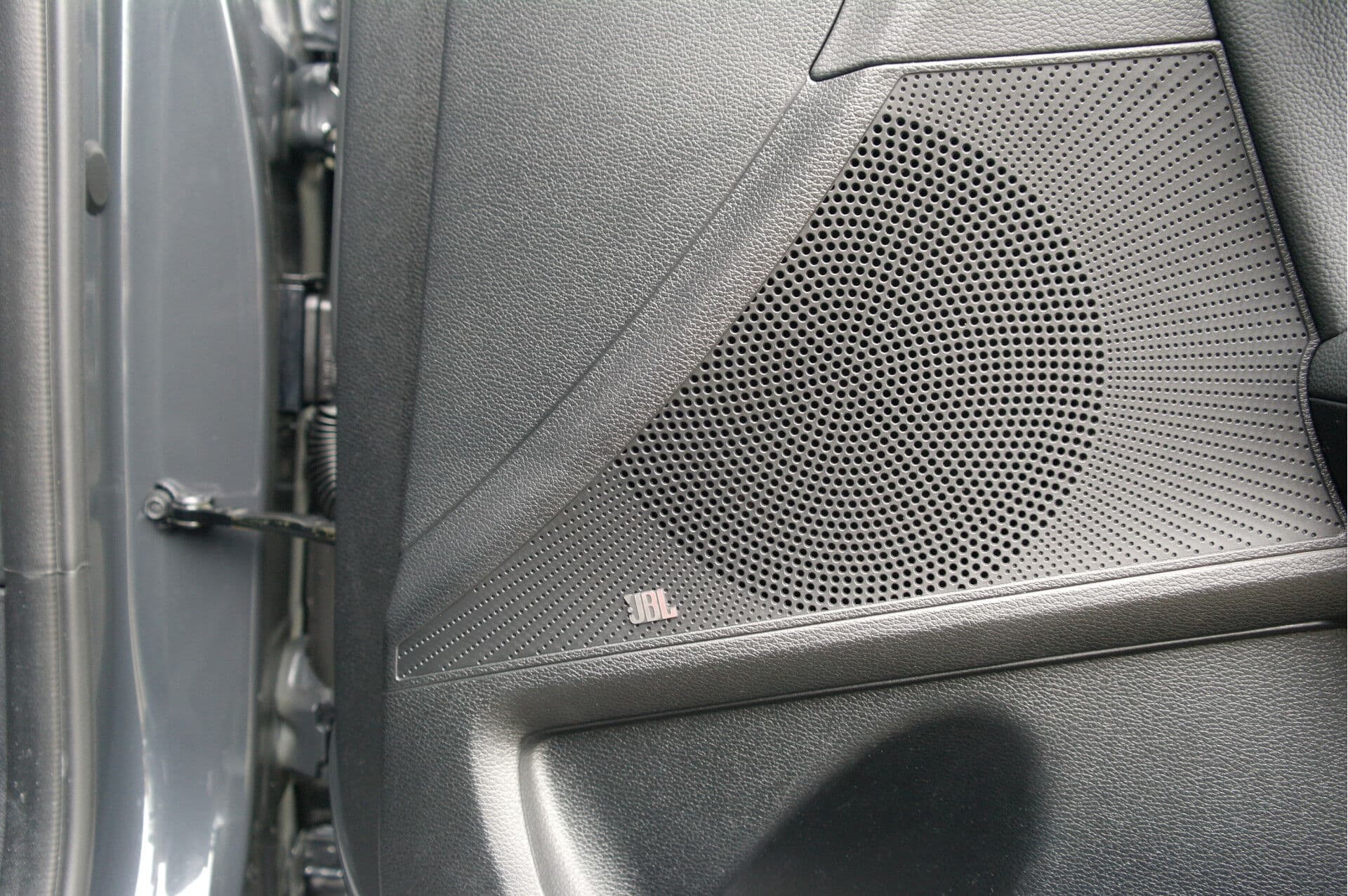 Kia ProCeed 1.6 T-GDi GT thumbnail 31