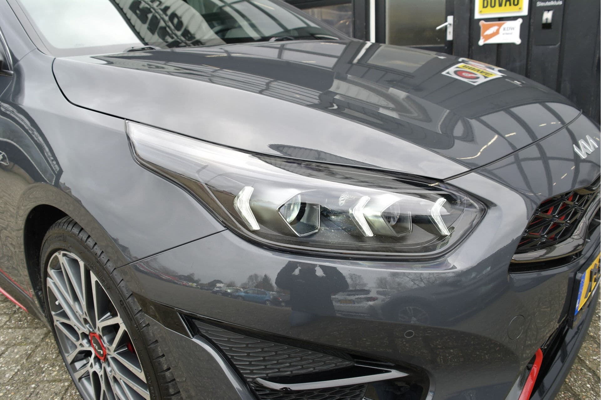 Kia ProCeed 1.6 T-GDi GT thumbnail 34