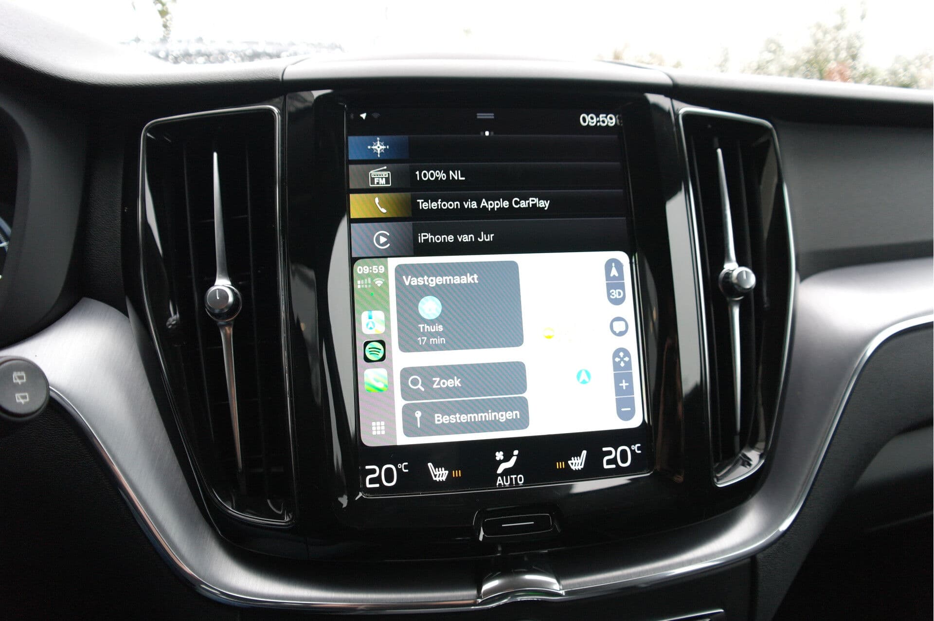 Volvo XC60 2.0 B5 Momentum Pro thumbnail 41