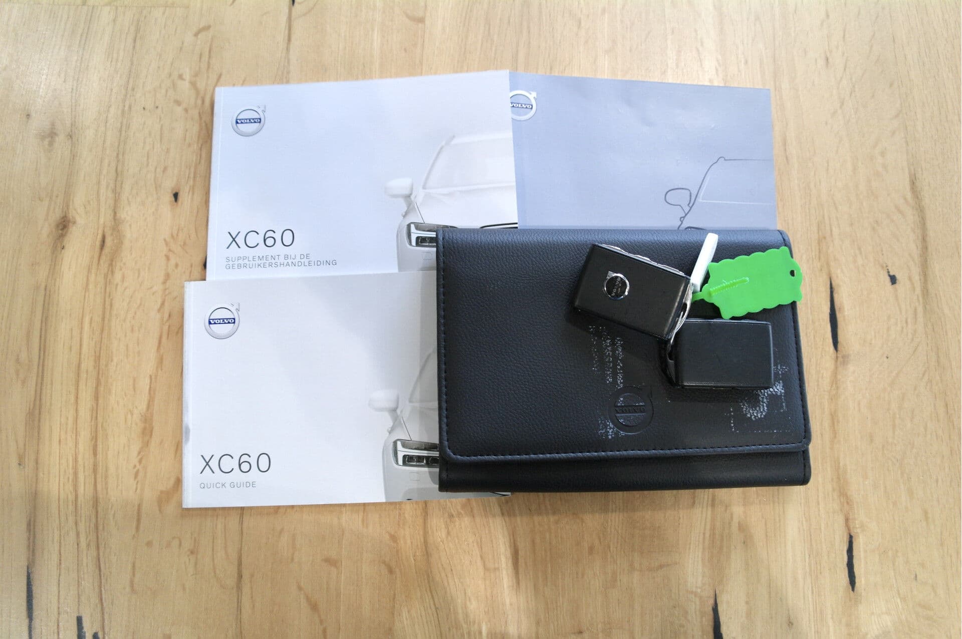 Volvo XC60 2.0 B5 Momentum Pro thumbnail 44