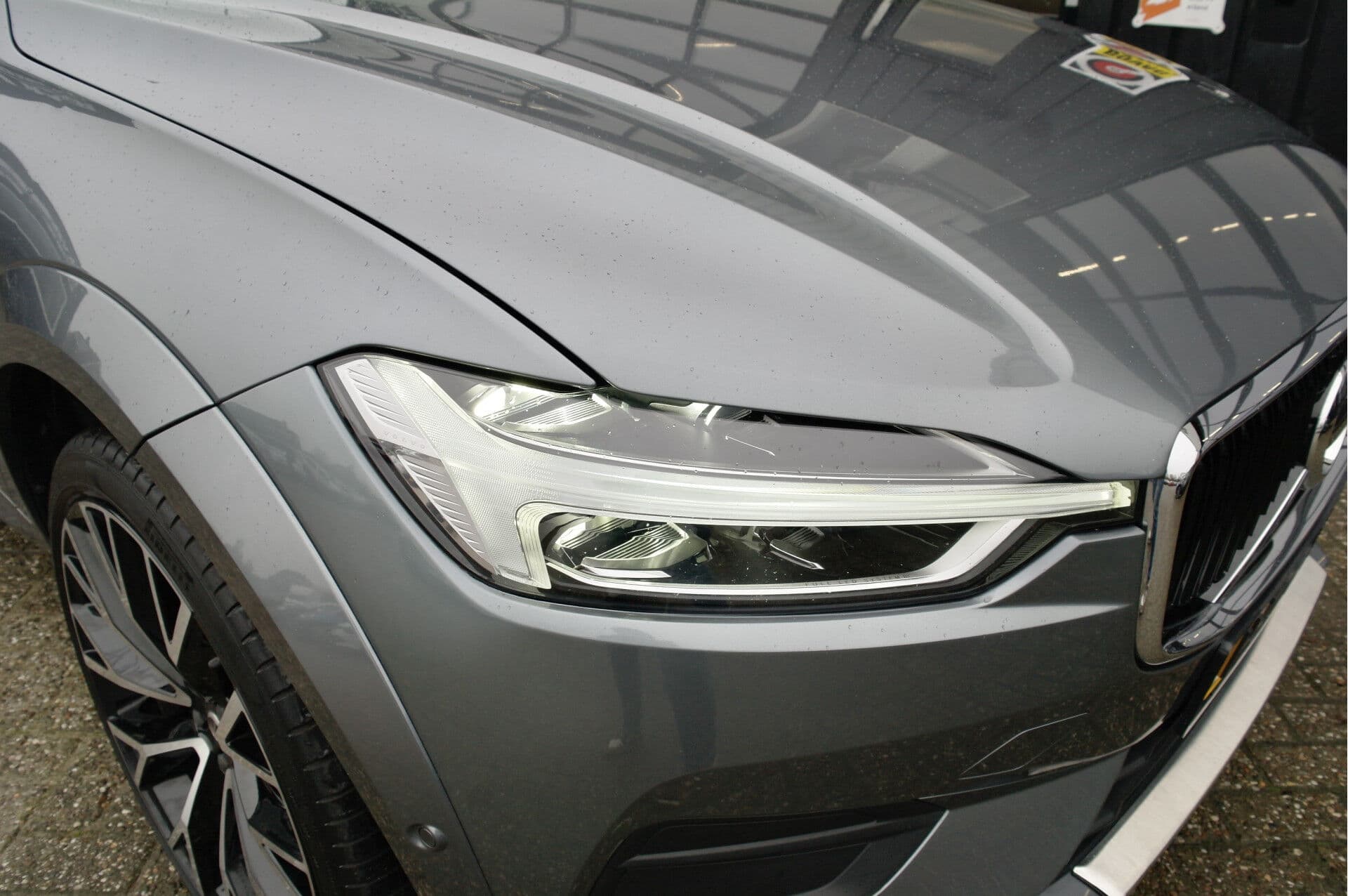 Volvo XC60 2.0 B5 Momentum Pro thumbnail 7