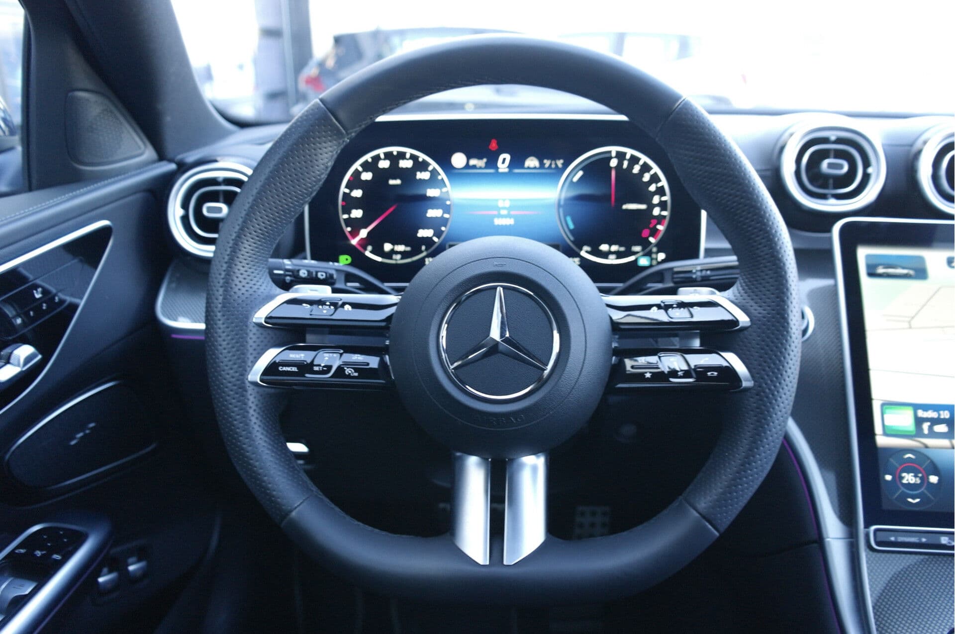 Mercedes-Benz C-Klasse Estate 300 e AMG Line thumbnail 10