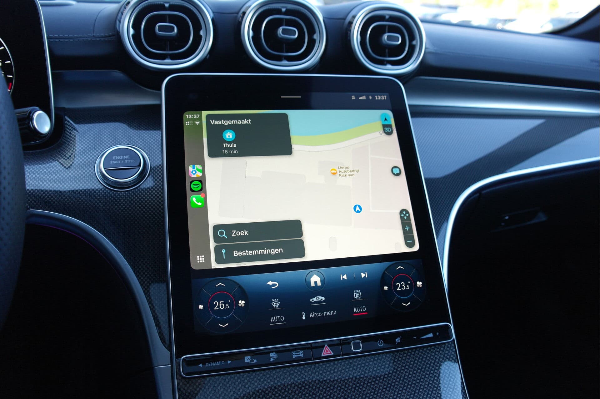 Mercedes-Benz C-Klasse Estate 300 e AMG Line thumbnail 16