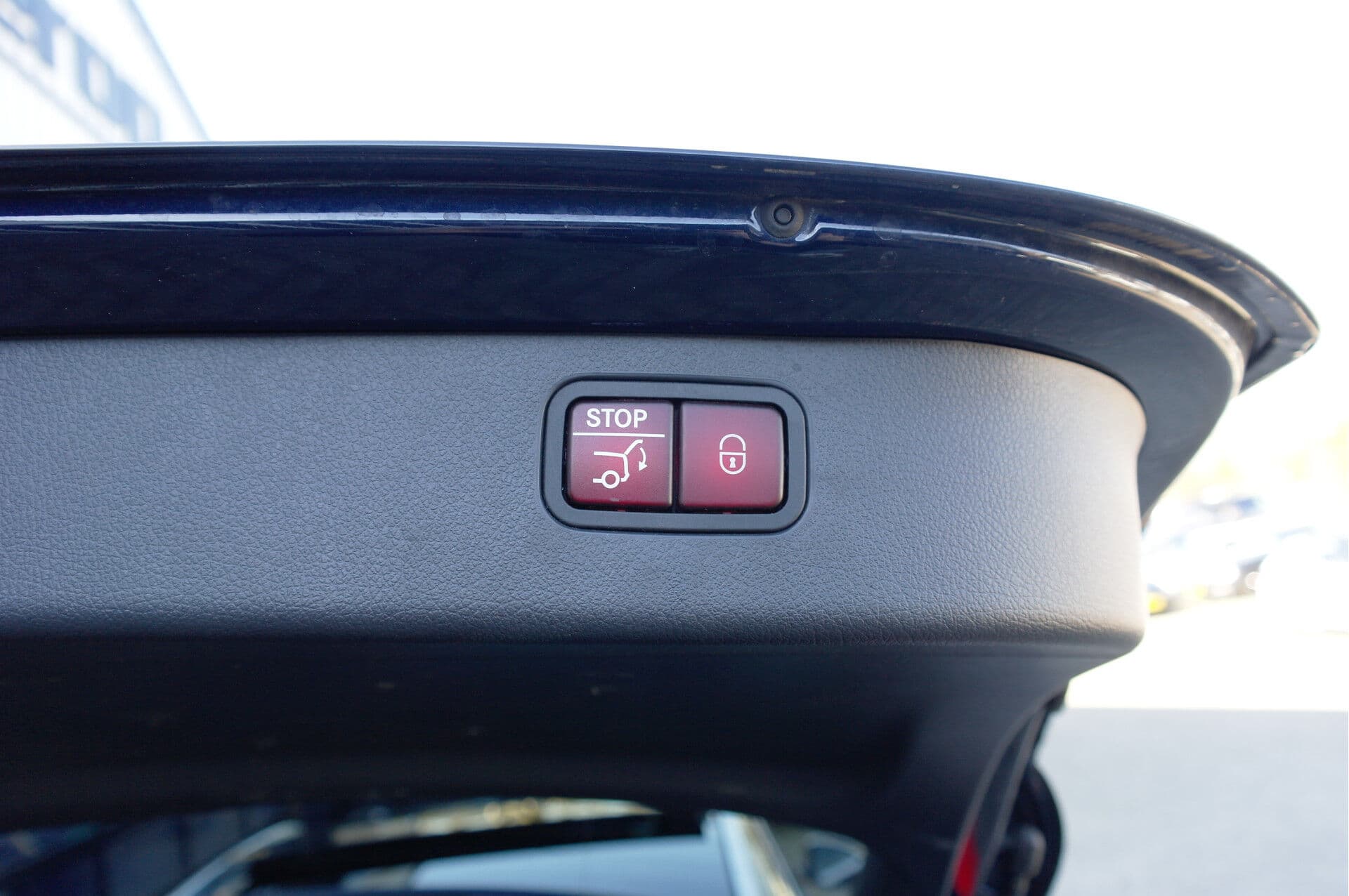 Mercedes-Benz C-Klasse Estate 300 e AMG Line thumbnail 40