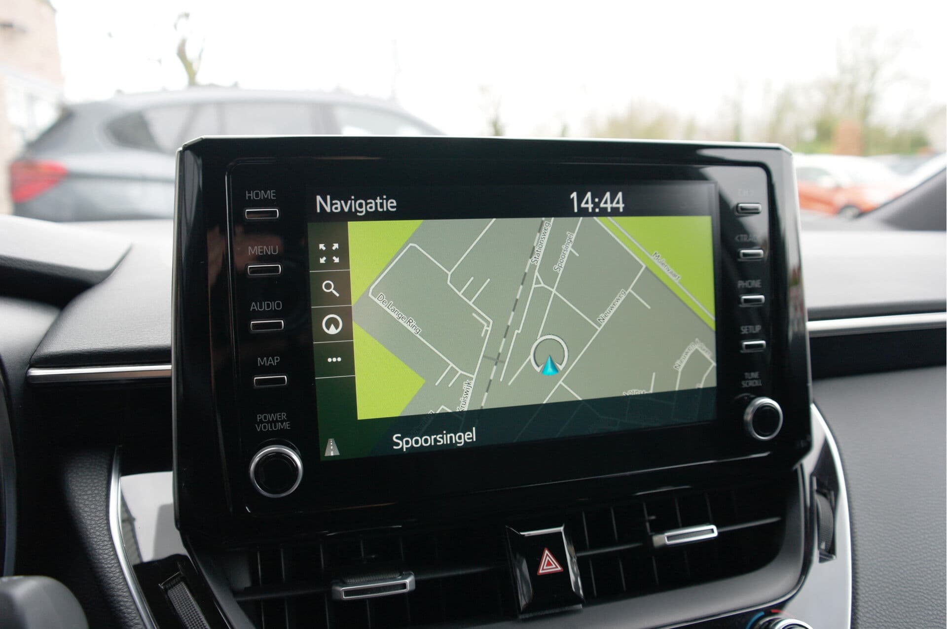 Toyota Corolla Touring Sports 1.8 Hybrid First Edition thumbnail 11