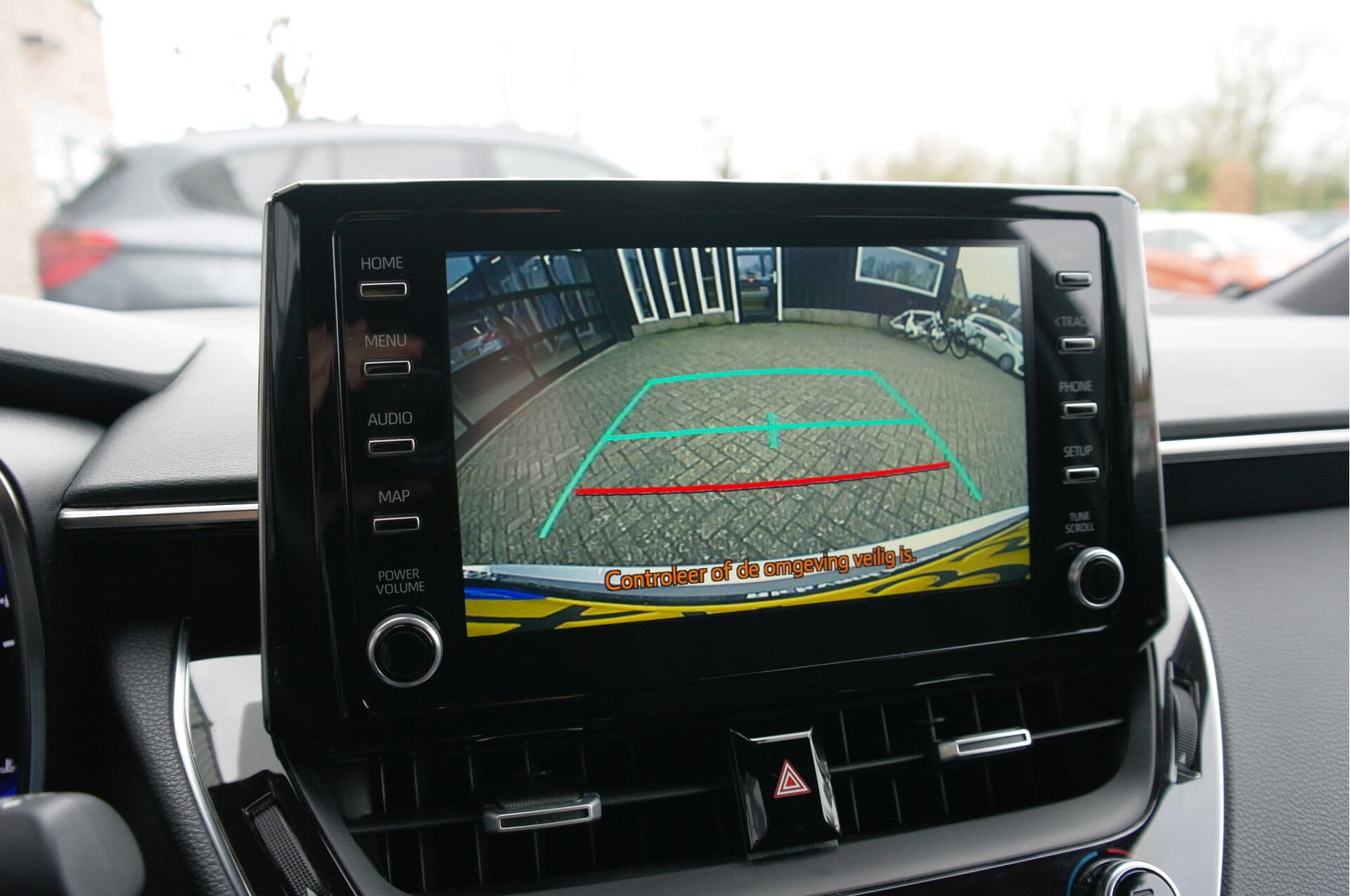 Toyota Corolla Touring Sports 1.8 Hybrid First Edition thumbnail 12