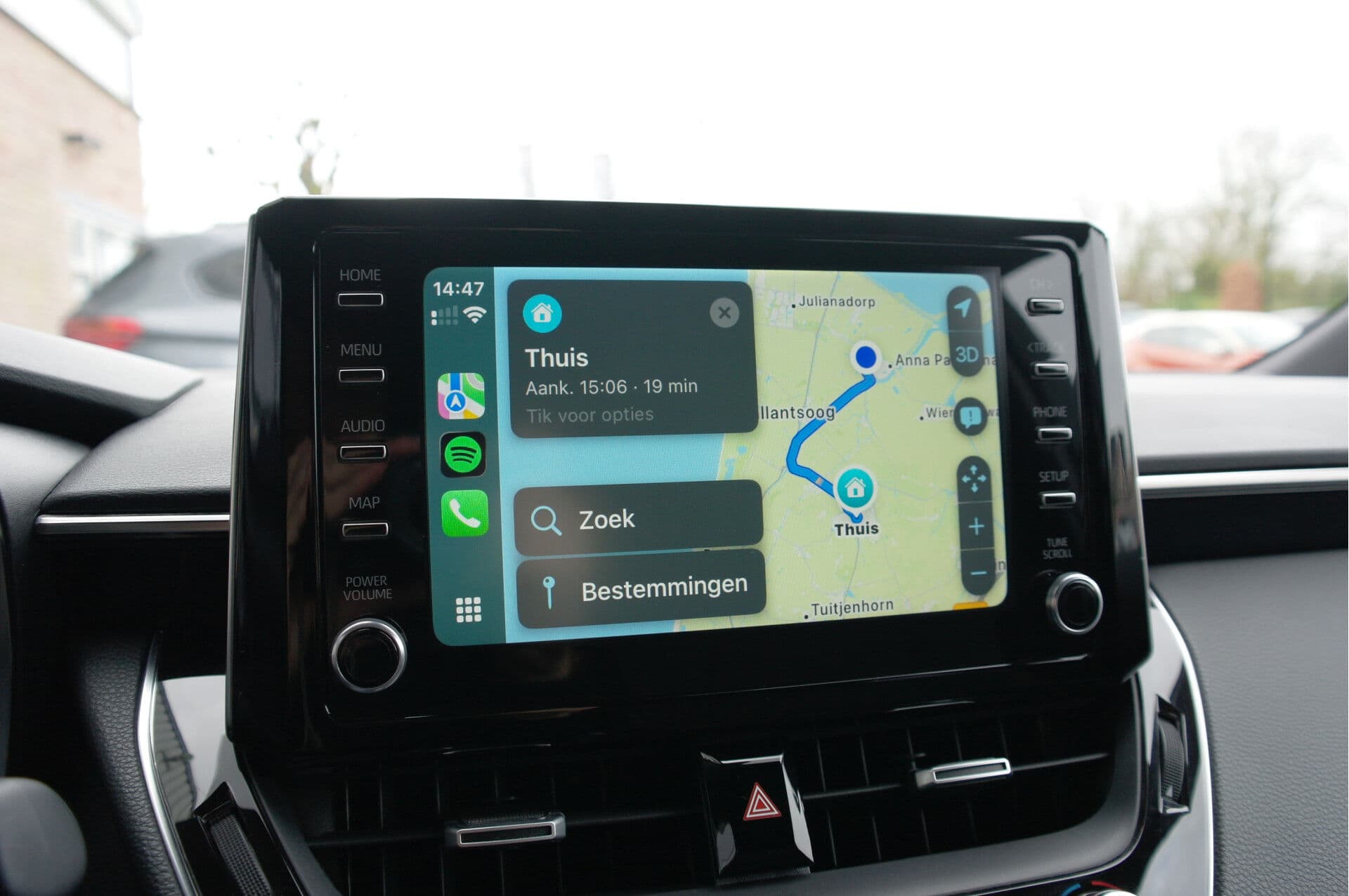 Toyota Corolla Touring Sports 1.8 Hybrid First Edition thumbnail 13