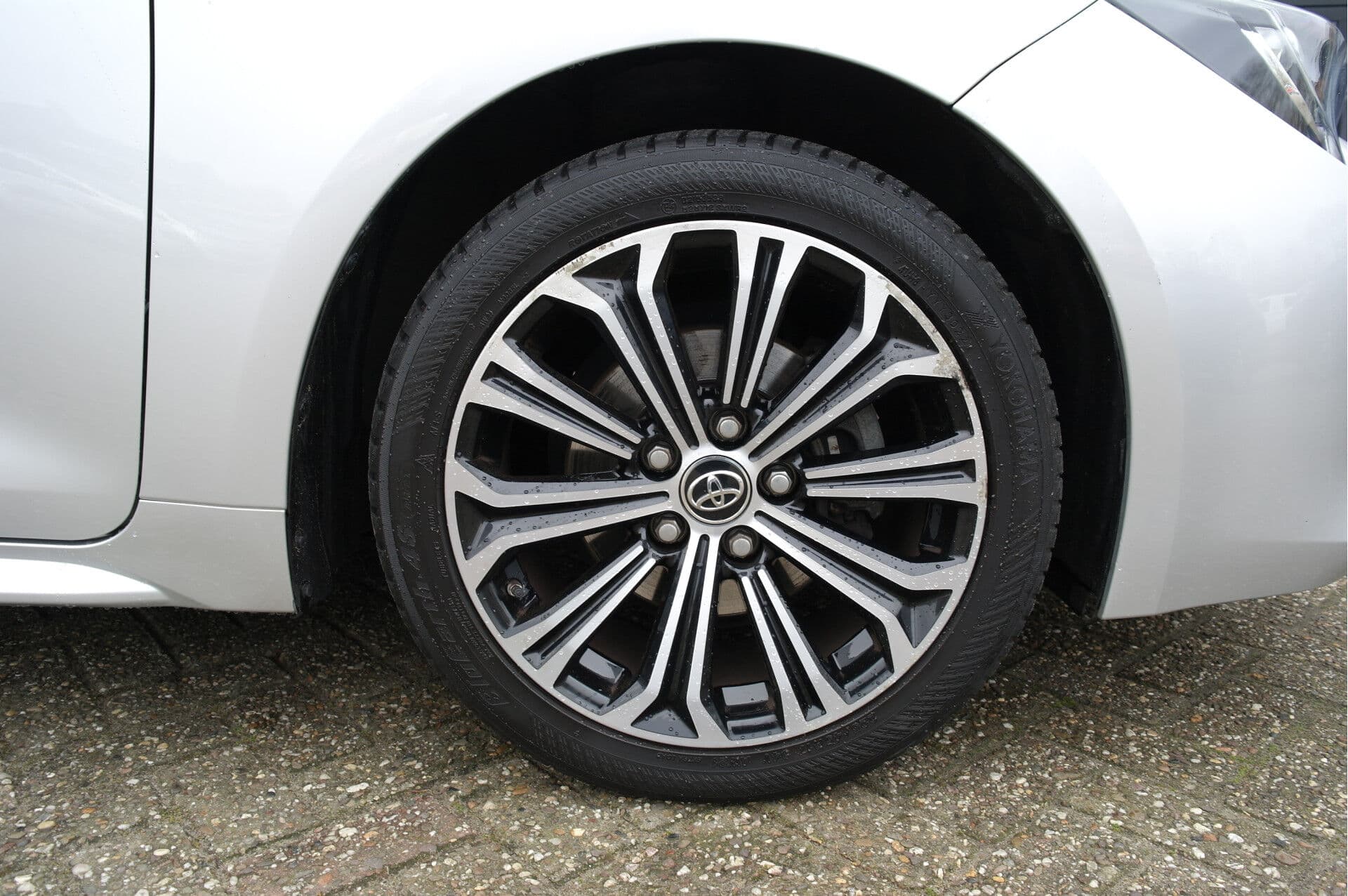 Toyota Corolla Touring Sports 1.8 Hybrid First Edition thumbnail 22