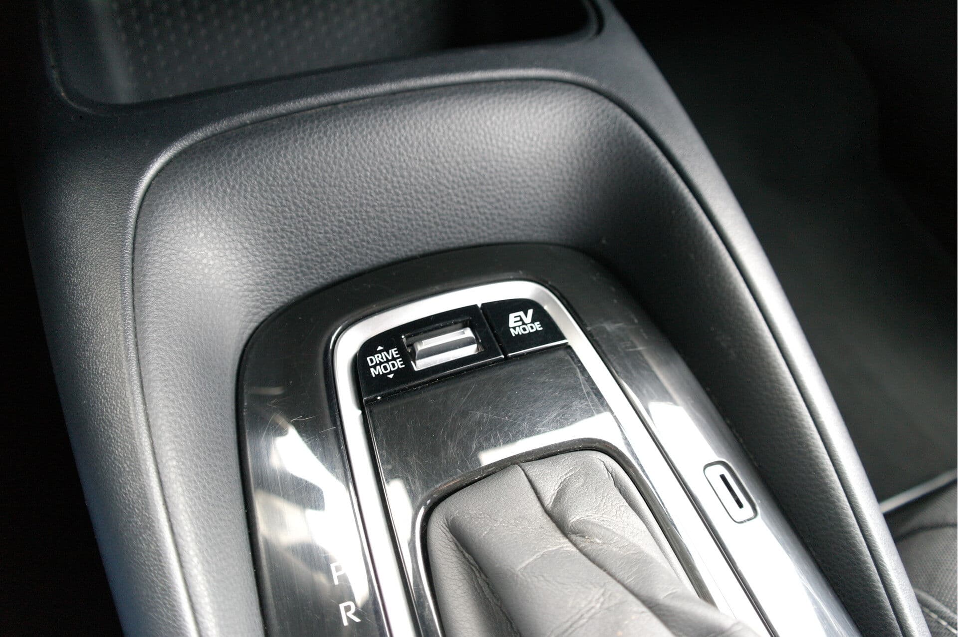 Toyota Corolla Touring Sports 1.8 Hybrid First Edition thumbnail 9