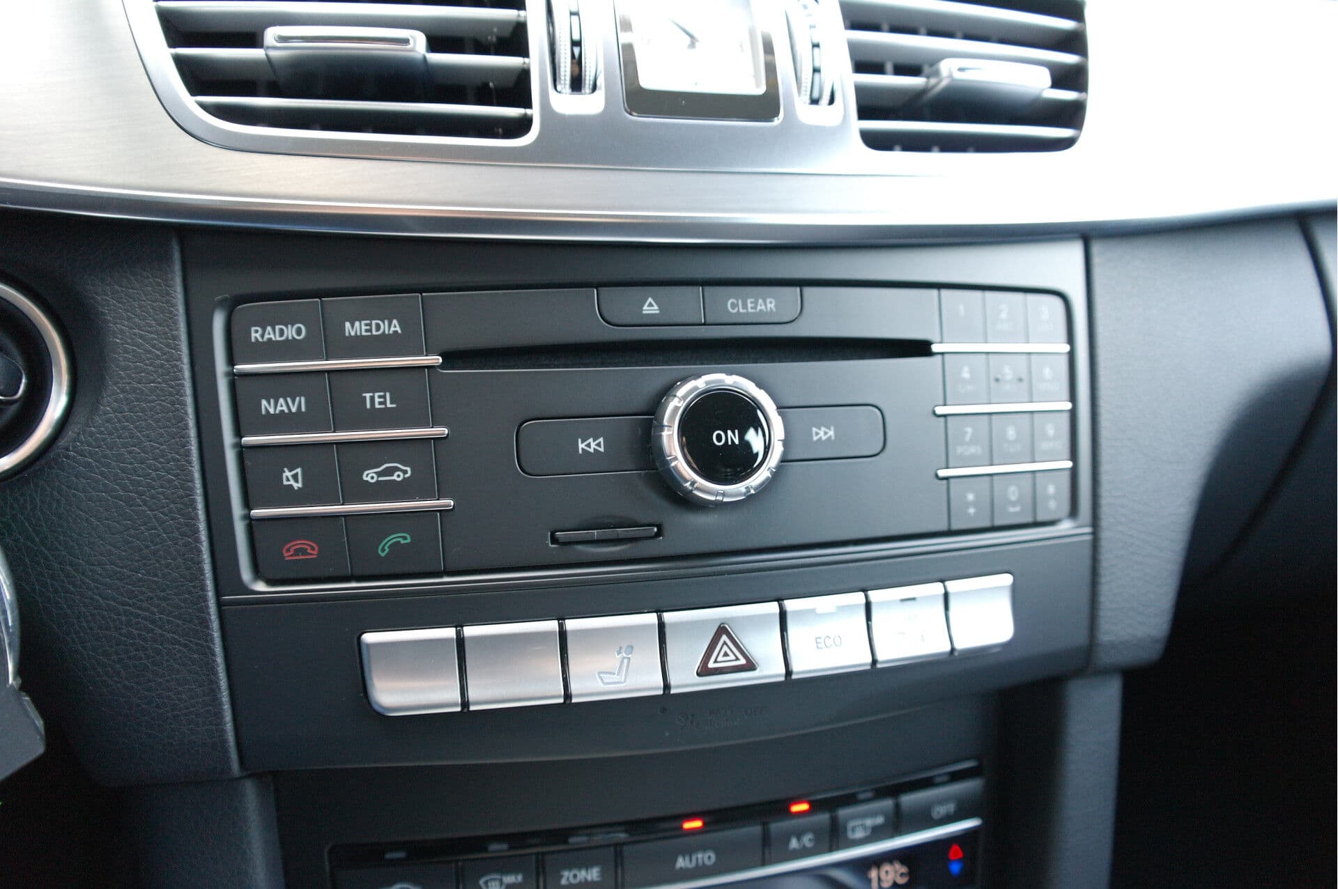 Mercedes-Benz E-Klasse Estate 200 Ambition thumbnail 10