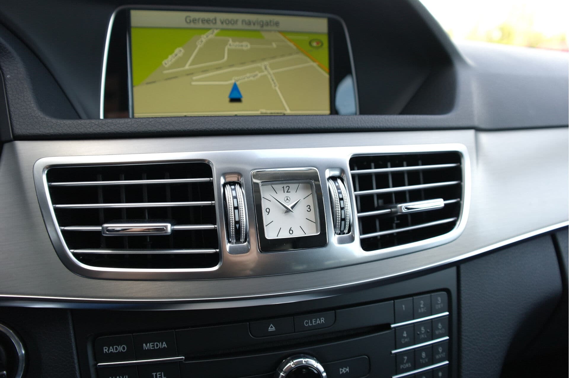 Mercedes-Benz E-Klasse Estate 200 Ambition thumbnail 11