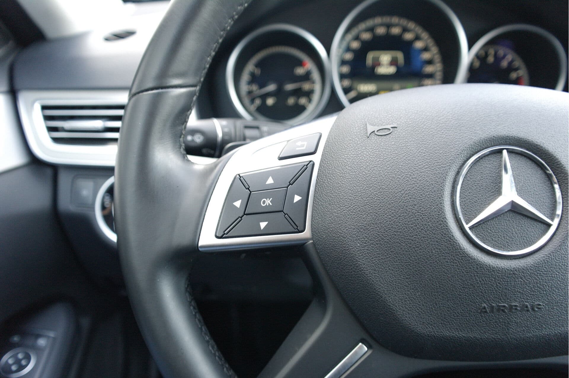 Mercedes-Benz E-Klasse Estate 200 Ambition thumbnail 13