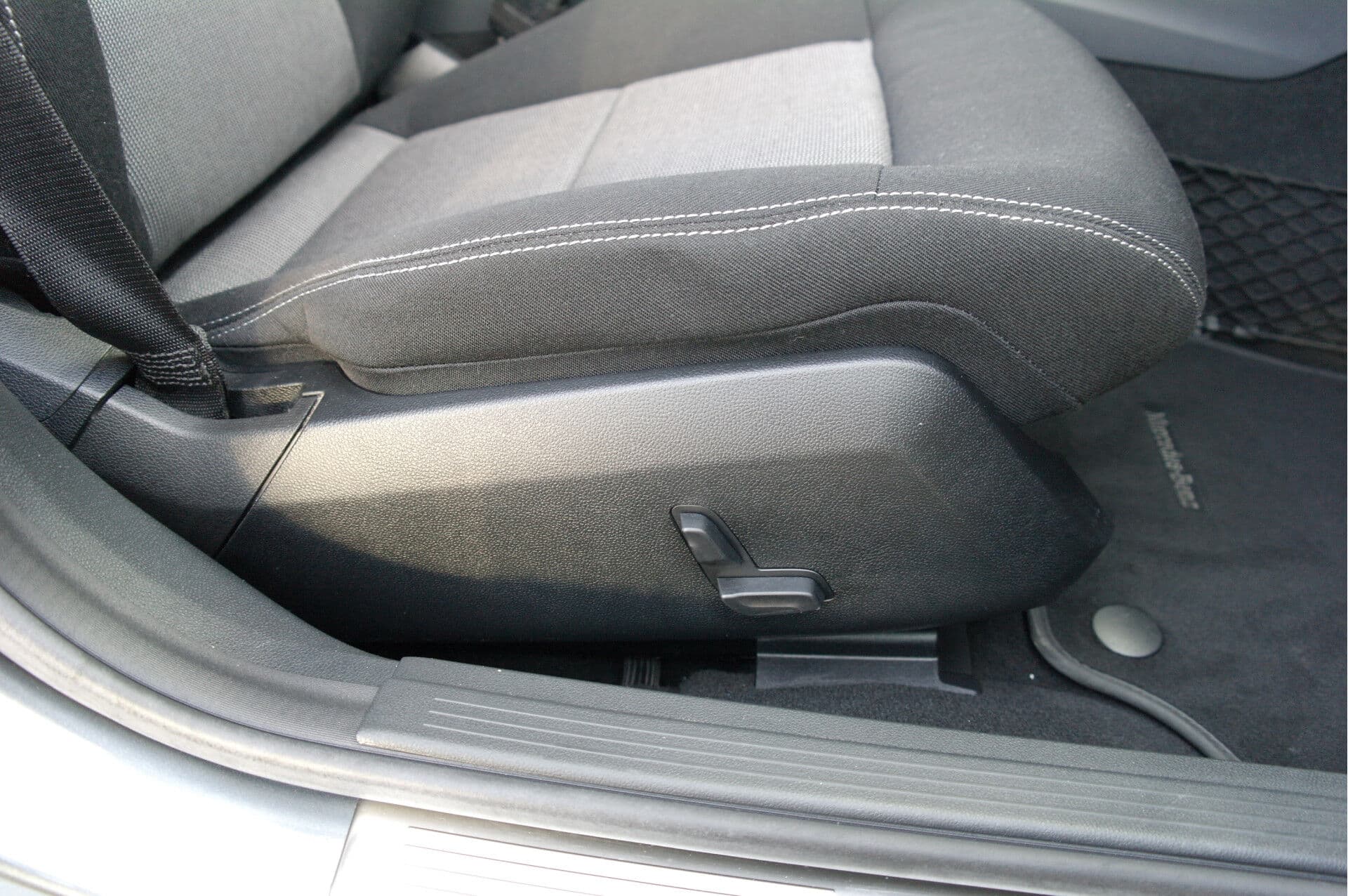 Mercedes-Benz E-Klasse Estate 200 Ambition thumbnail 17