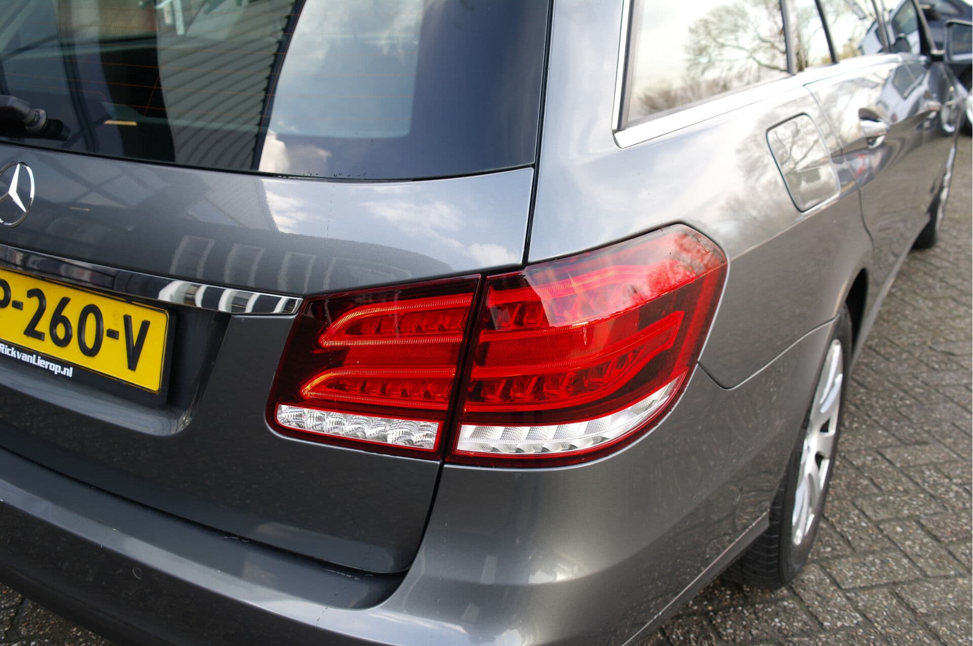 Mercedes-Benz E-Klasse Estate 200 Ambition thumbnail 19