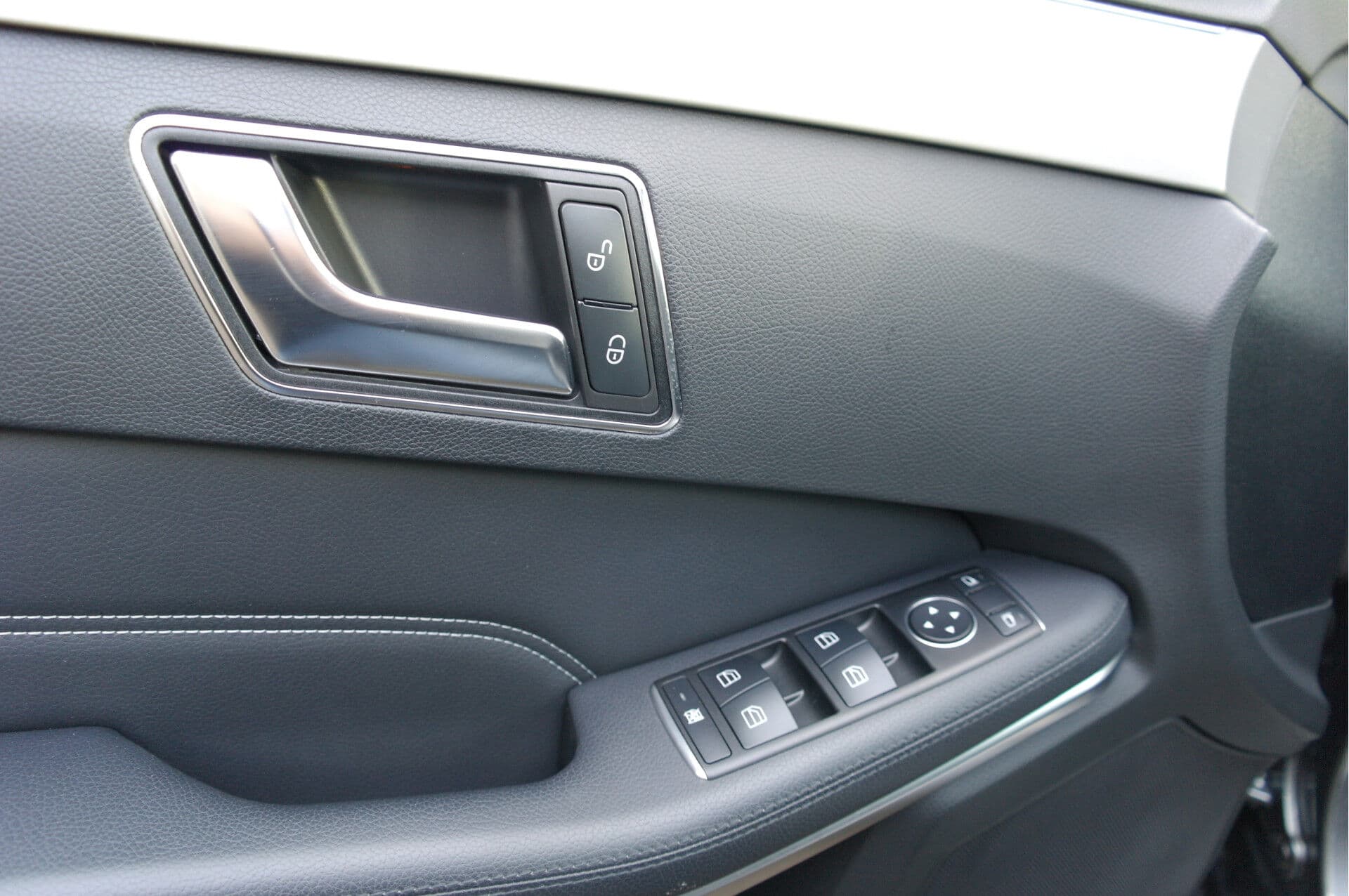 Mercedes-Benz E-Klasse Estate 200 Ambition thumbnail 32