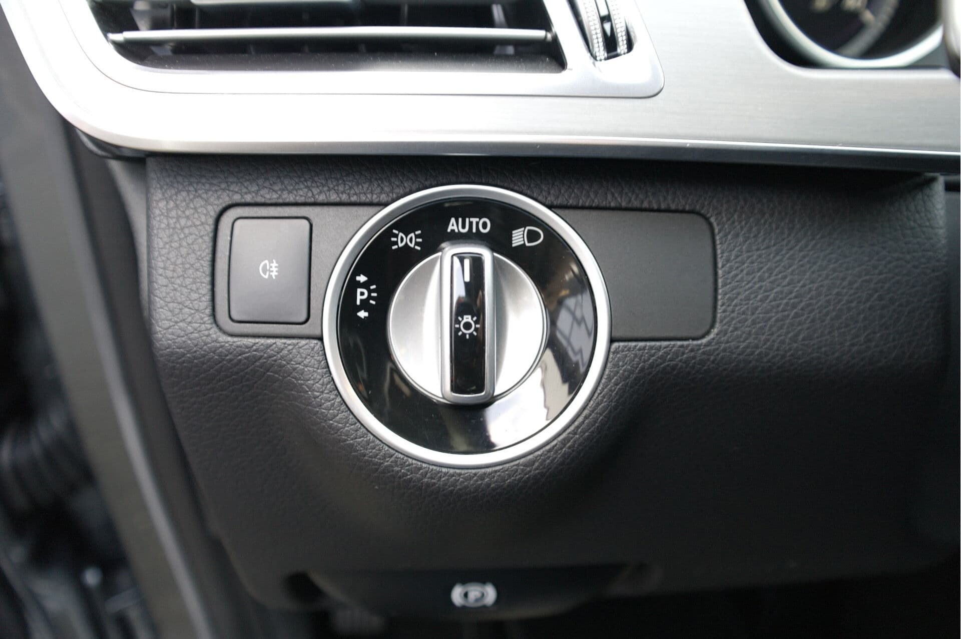 Mercedes-Benz E-Klasse Estate 200 Ambition thumbnail 33