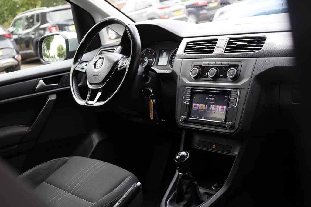 Volkswagen Caddy 2.0 TDI 180PK! ALLTRACK 5-persoons. thumbnail 4