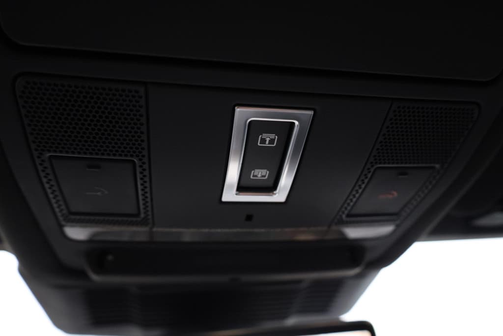 Land Rover Discovery Sport P300e 1.5 R-Dynamic thumbnail 29
