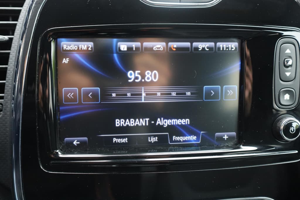 Renault Captur 0.9 TCe Dynamique thumbnail 18