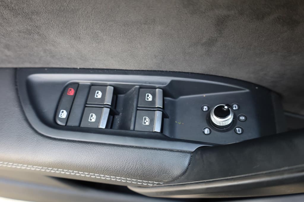 Audi Q5 55 TFSI e PHEV quattro S-Line edition 299PK! thumbnail 10