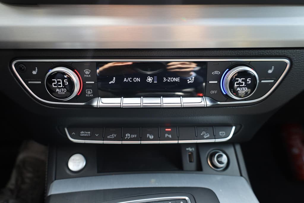 Audi Q5 55 TFSI e PHEV quattro S-Line edition 299PK! thumbnail 23