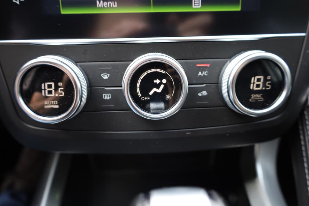 Renault Kadjar 1.3 TCe Black Edition thumbnail 18