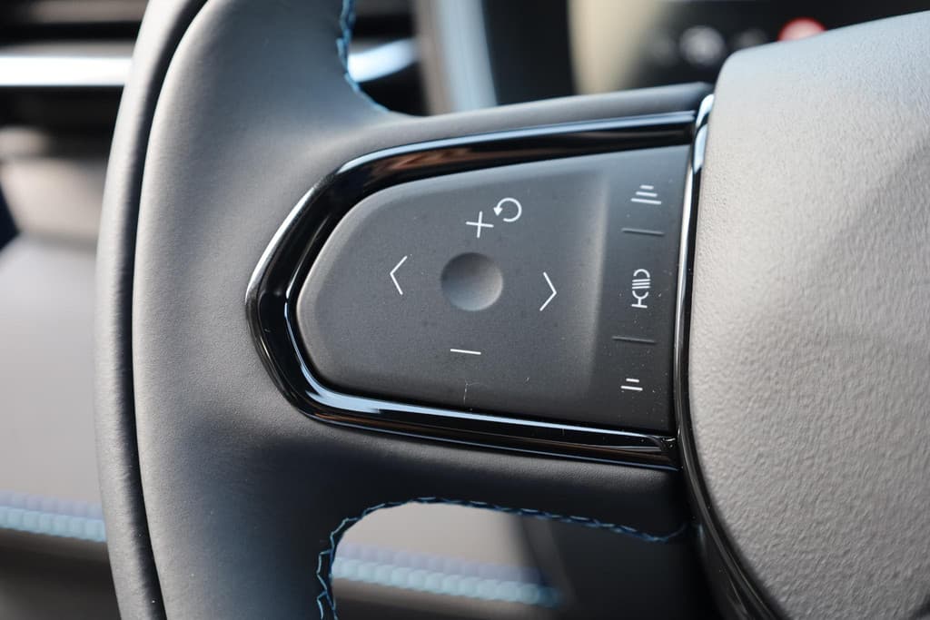 Lynk & Co 01 1.5 STUURVERWARMING MY23 thumbnail 15