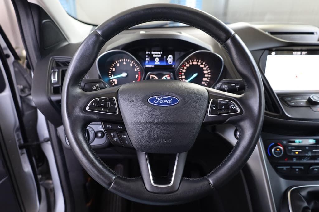 Ford Kuga 1.5 EcoBoost Titanium thumbnail 11