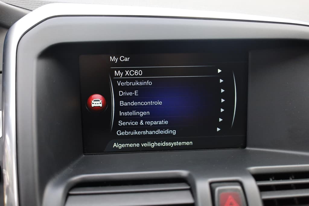 Volvo XC60 2.0 D4 FWD R-Design thumbnail 24