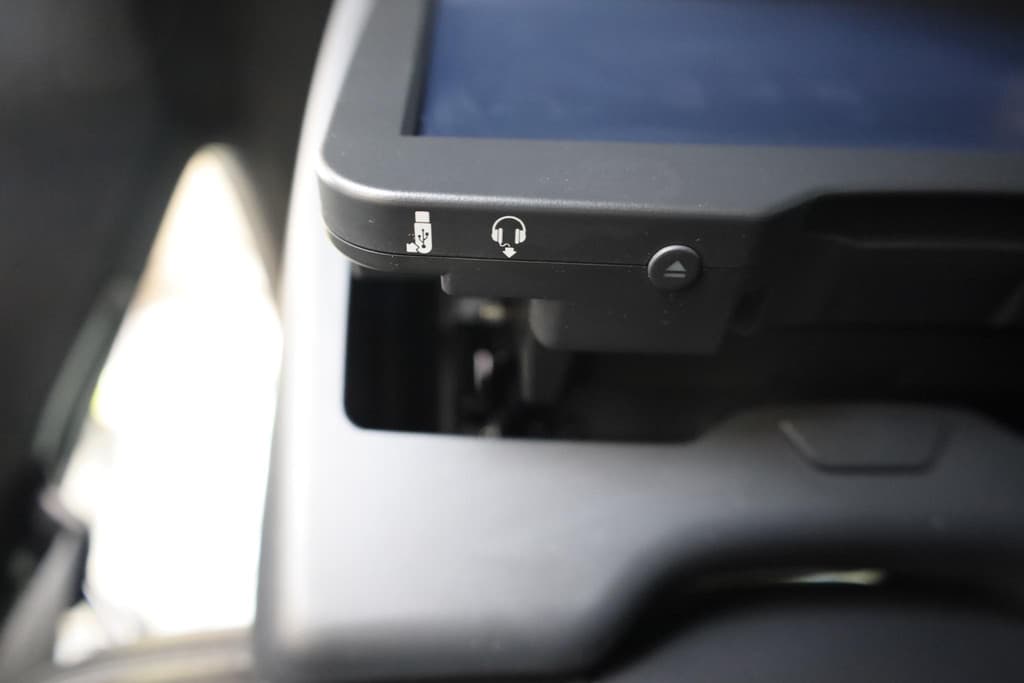 Volvo XC60 2.0 D4 FWD R-Design thumbnail 29