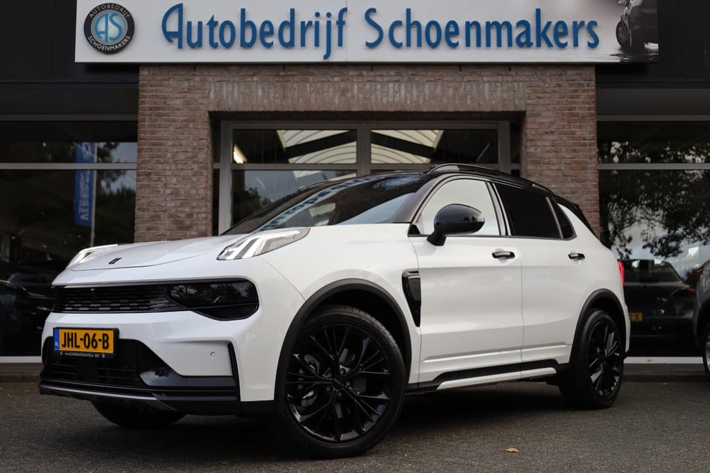 Lynk & Co 01 1.5 4-CYL 280 PK! PHEV MORE