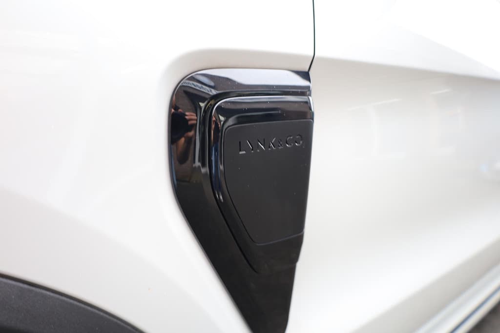 Lynk & Co 01 1.5 4-CYL 280 PK! PHEV MORE thumbnail 13