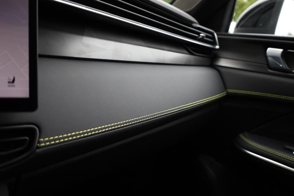 Lynk & Co 01 1.5 4-CYL 280 PK! PHEV MORE thumbnail 29