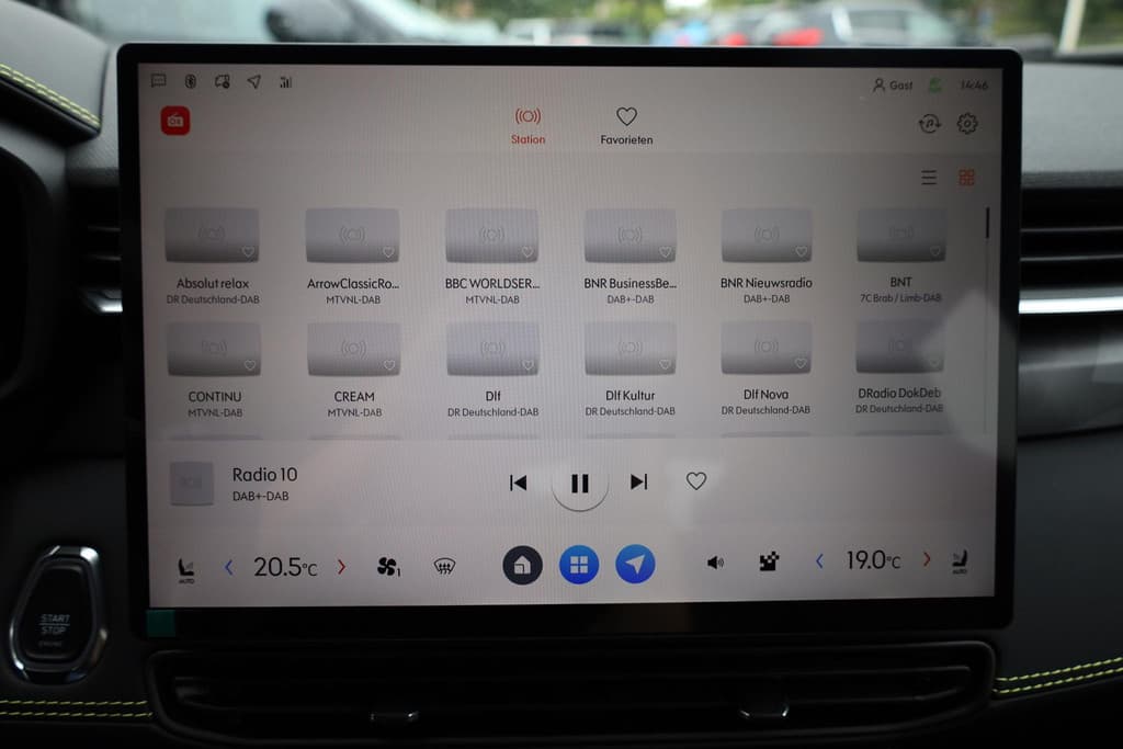 Lynk & Co 01 1.5 4-CYL 280 PK! PHEV MORE thumbnail 44