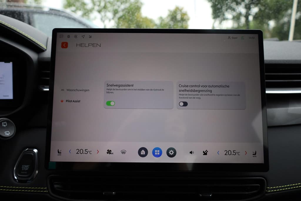 Lynk & Co 01 1.5 4-CYL 280 PK! PHEV MORE thumbnail 47