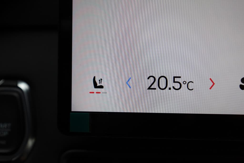 Lynk & Co 01 1.5 4-CYL 280 PK! PHEV MORE thumbnail 50