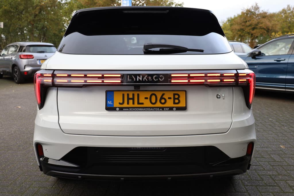 Lynk & Co 01 1.5 4-CYL 280 PK! PHEV MORE thumbnail 55