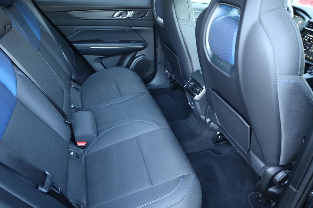 Lynk & Co 01 1.5 261PK! 6.6Kwh LADEN! thumbnail 40