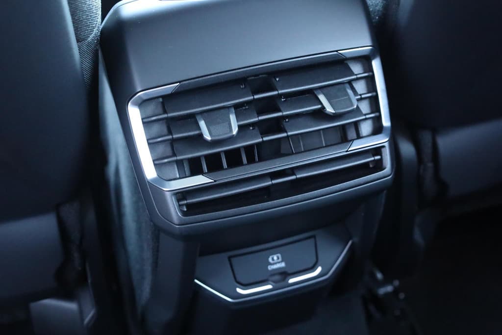 Lynk & Co 01 1.5 261PK! 6.6Kwh LADEN! thumbnail 42